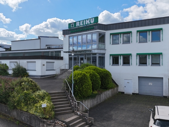Lager, Produktion und Büro in top Lage